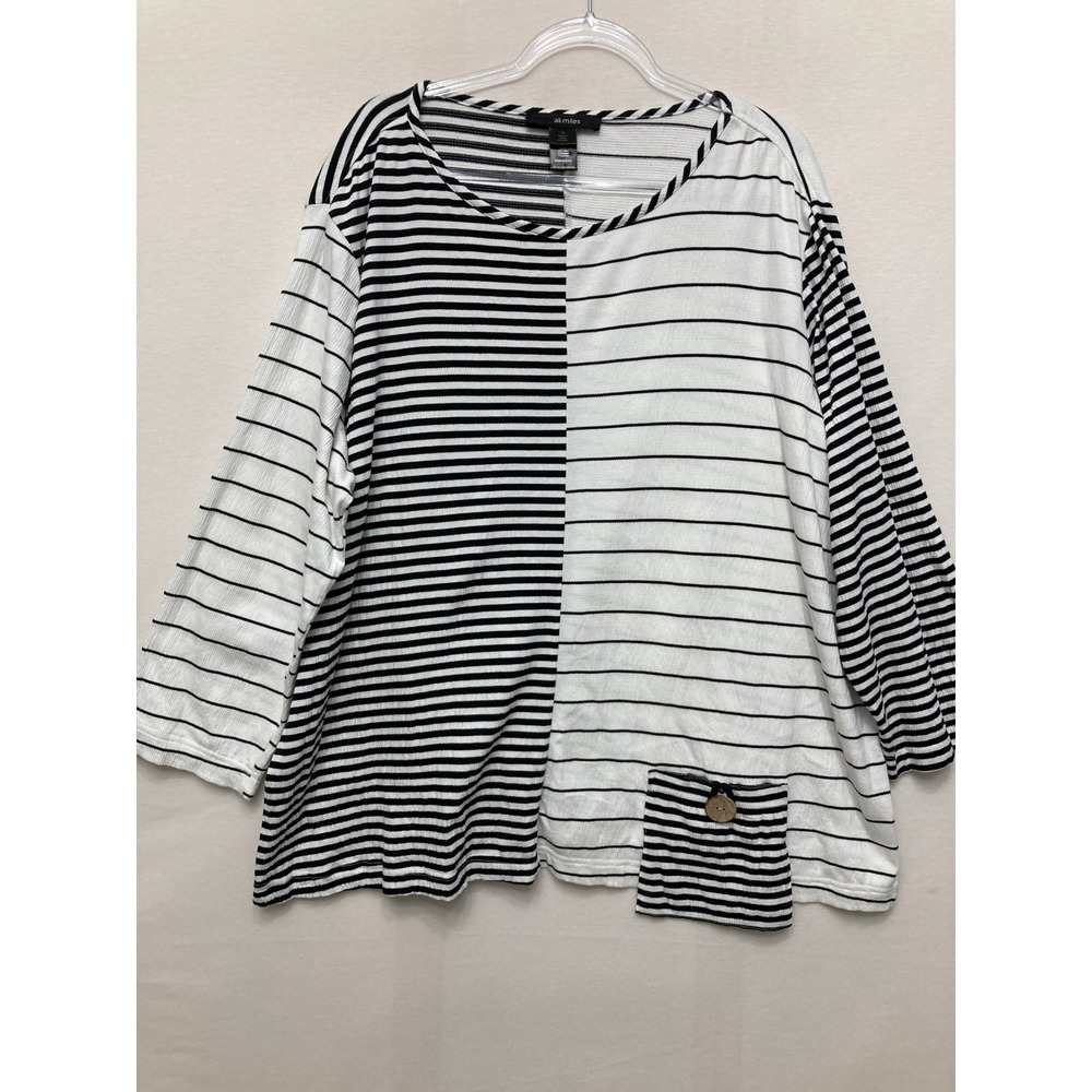 Ali Miles Top 1X Black White Stripe Knit Comfy Relaxed Lagenlook Pocke